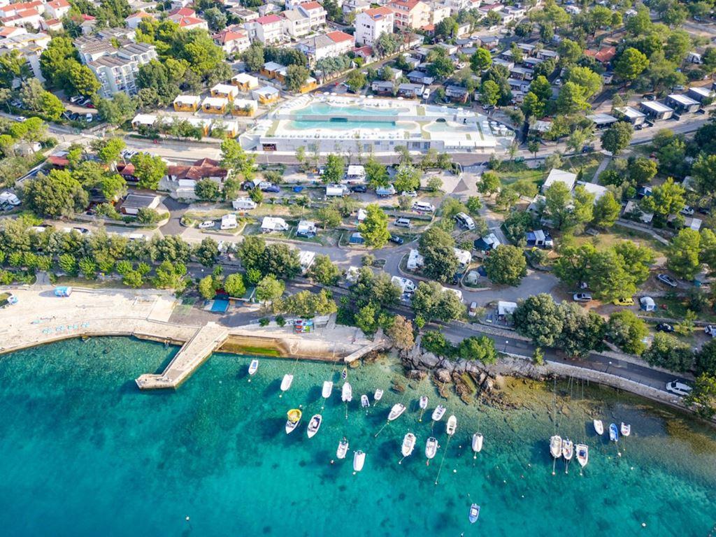 Elements Camping Selce