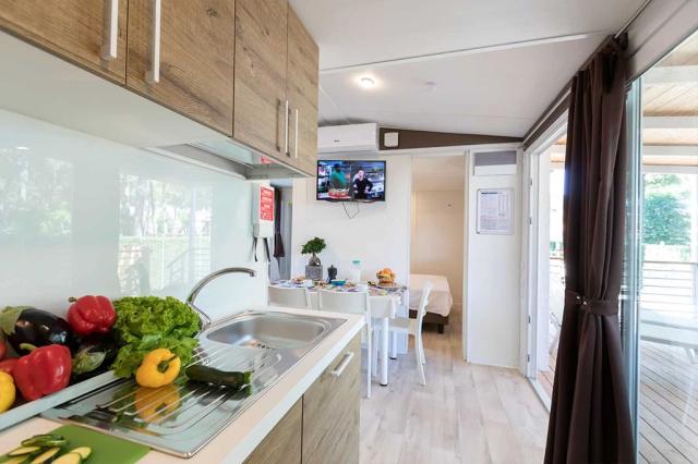 Mobilní dům Torcello Platinum (29,6 m2 + 15 m2), Camping Vela B