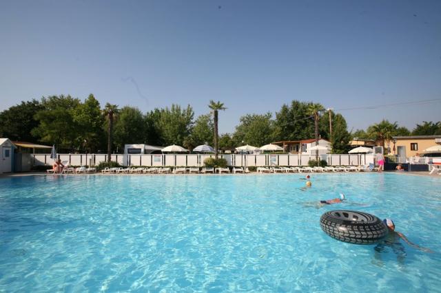 Butterfly camping village, Peschiera del Garda, Gardské jezero,
