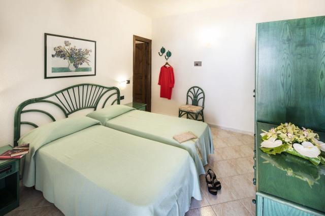 2lůžkový pokoj s výhledem do nádvoří, Hotel Park Imperial, CK 