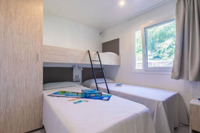 Mobilní dům Lodge Premium 5+1 (35 m2). Oddělené postele 200 x 7