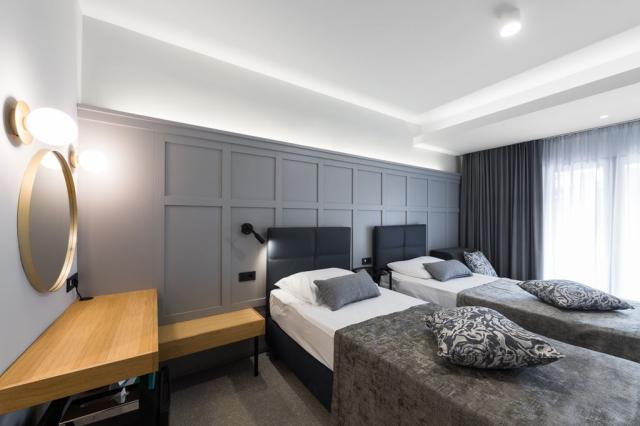 2lůžkový pokoj Superior s vířivkou,  Hotel Laguna Strunjan, CK