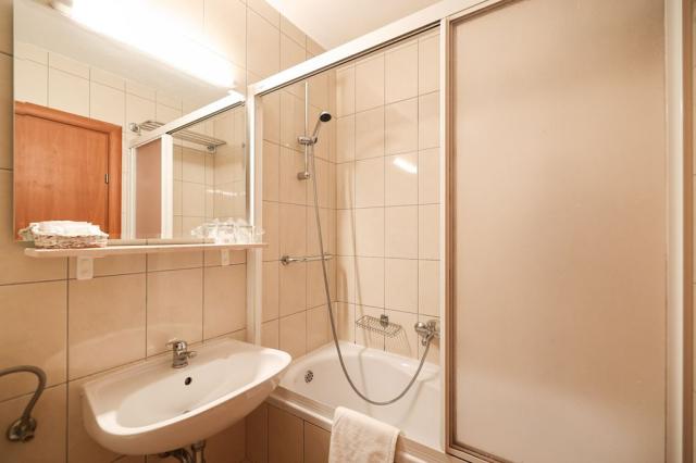 2lůžkový pokoj Classic s výhledem na moře, Hlavní budova, Hotel