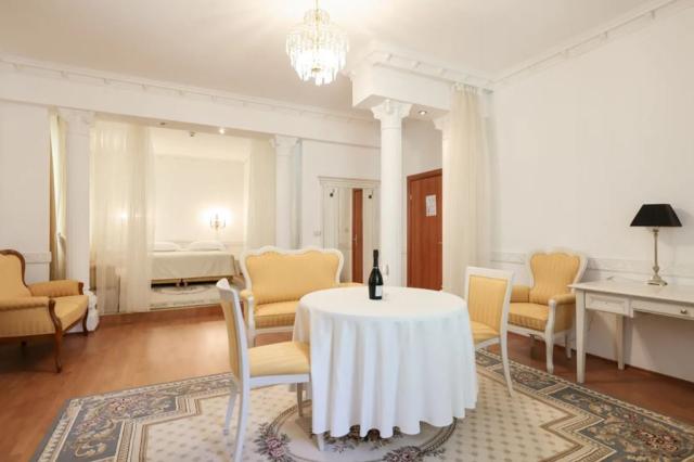 2lůžkový Suite (v hlavní budově) 50 m2 2+0, CK 