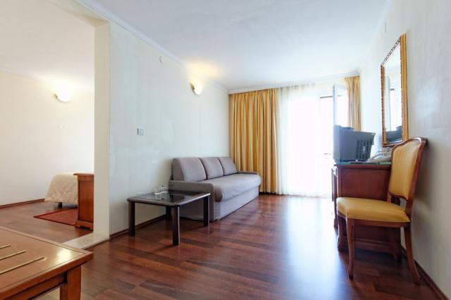 Apartmán Deluxe (Dependance), Hotel Jadran, Seget Donji, Trogir