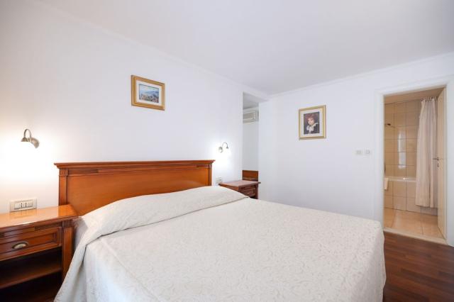 Rodinný pokoj v depandanci s balkonem stranou k moři , Hotel Va