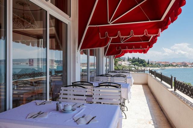 Hotel Val, Seget Donji, Trogir, Severní Dalmácie, Chorvatsko, C