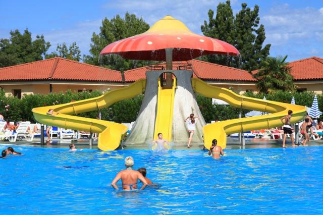 Camping Bella Italia, Peschiera del Garda, Lake Garda, Itálie, 