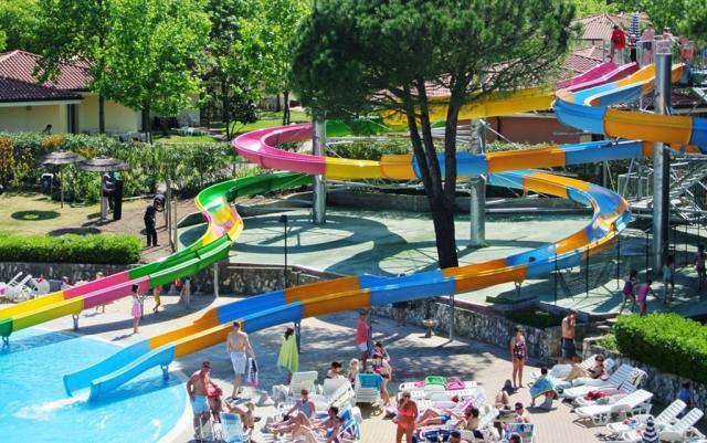 Camping Bella Italia, Peschiera del Garda, Lake Garda, Itálie, 