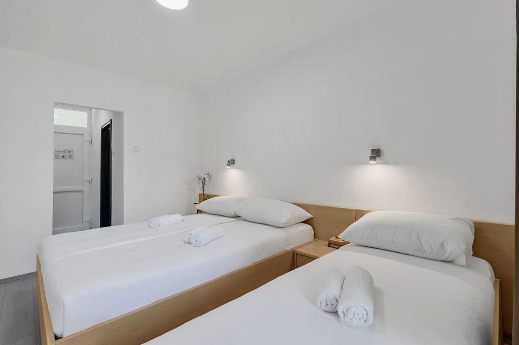 3lůžkový pokoj Standard s balkonem 3+0, Hotel Alem, CK