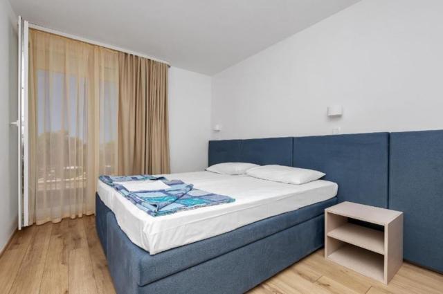 2lůžkový pokoj Standard s balkonem 2+1, Hotel Alem, CK 