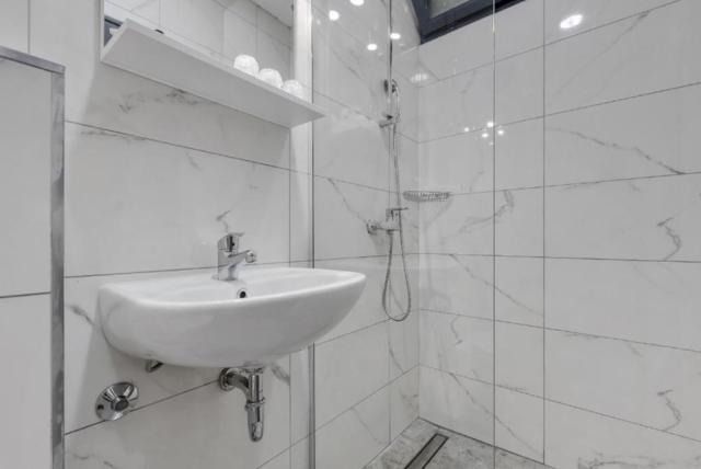 2lůžkový pokoj Standard s balkonem 2+0 (depandance), Hotel Alem