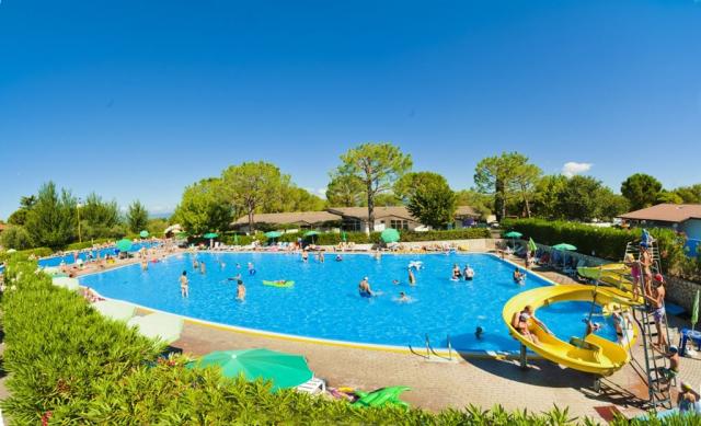 Camping Cisano San Vito, Bardolino, Lago di Garda, Itálie, Dovo
