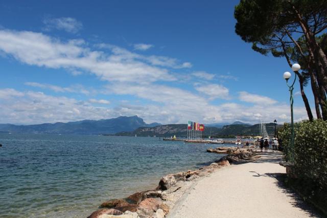 Camping Cisano San Vito, Bardolino, Lago di Garda, Itálie, Dovo