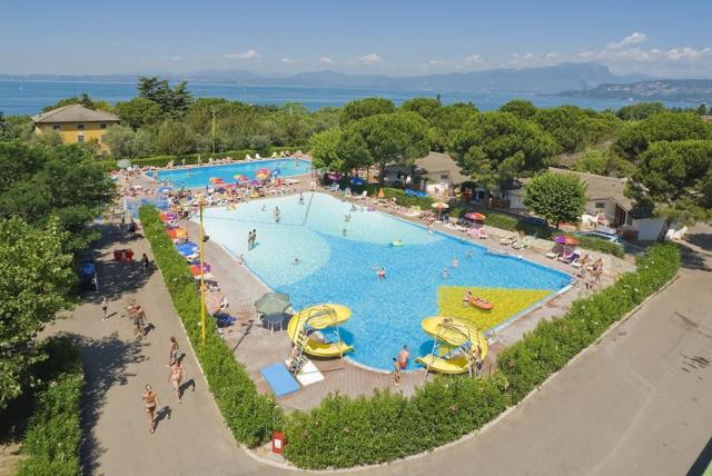 Camping Cisano San Vito, Bardolino, Lago di Garda, Itálie, Dovo