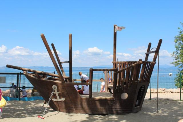 Camping Cisano San Vito, Bardolino, Lago di Garda, Itálie, Dovo