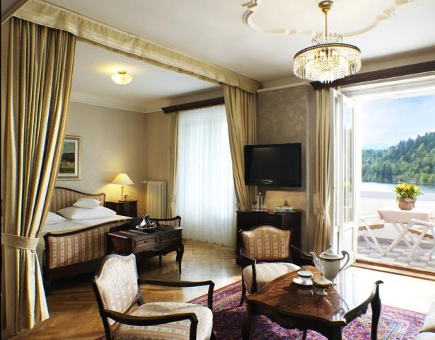2lůžkový Suite s výhledem na jezero, Grand Hotel Toplice, CK 