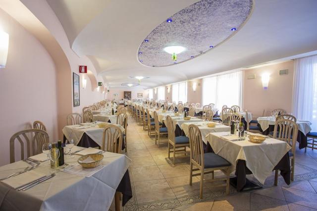 Hotel Cristallo and Beach Palace, Ischia, Itálie, CK 