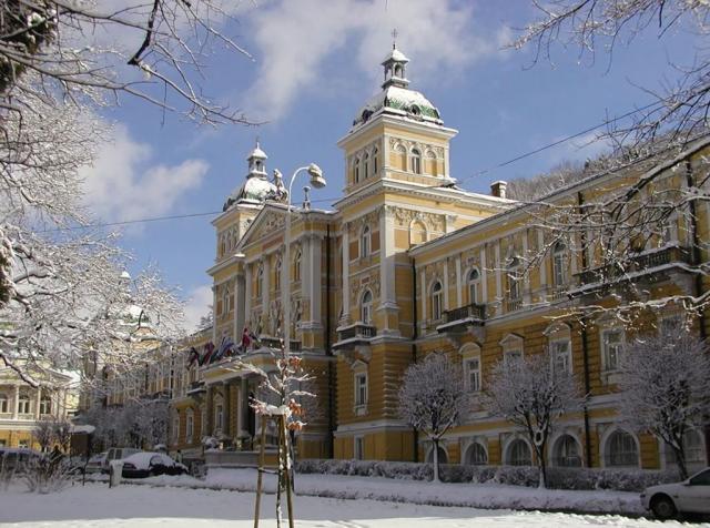 Nové Lázně, Mariánské Lázně, Dovolená s CK