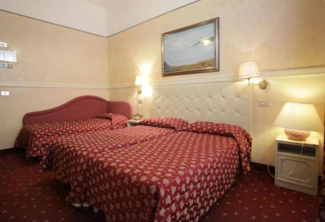 3lůžkový pokoj Ambassador, Hotel Vienna Ostenda, CK 