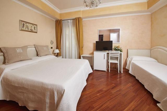 3lůžkový pokoj Royal, Hotel Vienna Ostenda, CK 