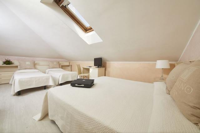 4lůžkový pokoj Royal, Hotel Vienna Ostenda, CK 