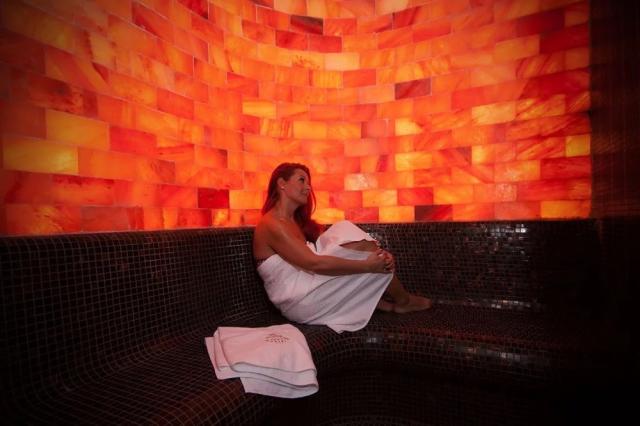 Xavin Hotel, Harkány, Dovolená s CK