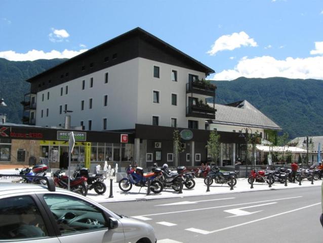 Hotel Alp, Bovec, Julské Alpy, Slovinsko, CK 