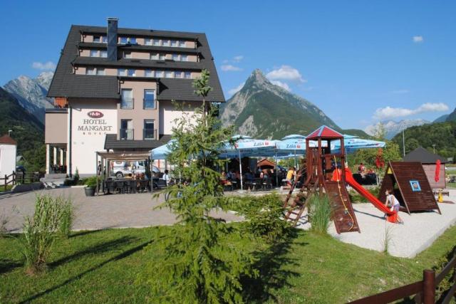 Hotel Mangart, Bovec, Julské Alpy, Slovinsko, CK 