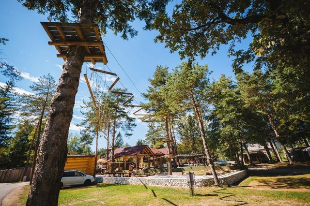 Camping Menina. Savinjska Dolina, Slovinské hory, Severní Slovi