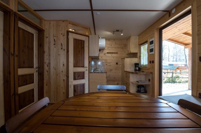 6lůžková Eco chatka XL, Camping Menina, CK