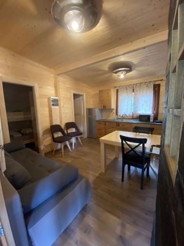 2ložnicový mobilní dům s vířivkou, Camping Menina, CK