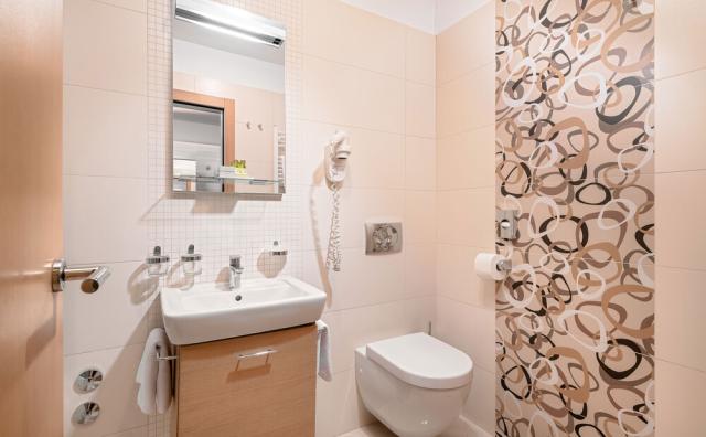 Junior Suite, Olympia, CK 