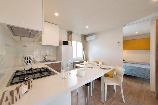 Mobilní dům Ambra (34 m2) 4+1? Camping Mare e Pineta, CK 