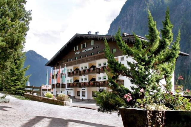 Hotel & Club Grohmann, Campitello di Fassa, Val di Fassa, Itáli