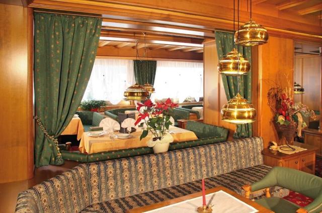Hotel & Club Grohmann, Campitello di Fassa, Val di Fassa, Itáli