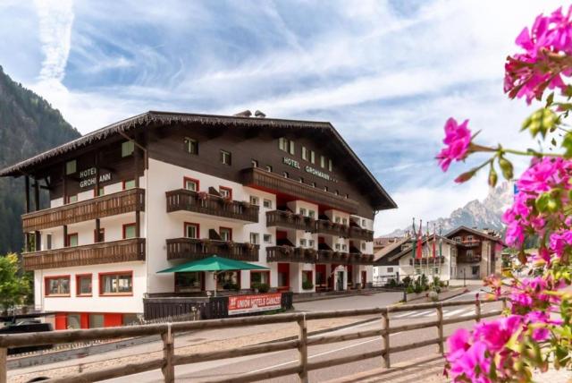 Hotel & Club Grohmann, Campitello di Fassa, Val di Fassa, Itáli