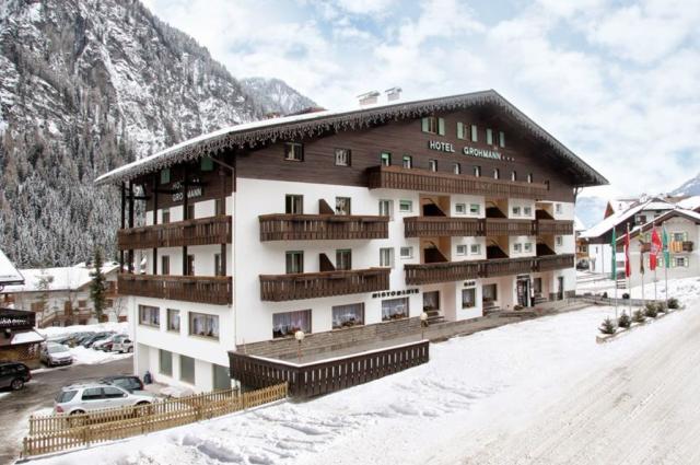 Hotel & Club Grohmann, Campitello di Fassa, Val di Fassa, Itáli