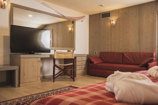 2lůžkový pokoj Classic s přistýlkou, Park Hotel Rubino, CK 