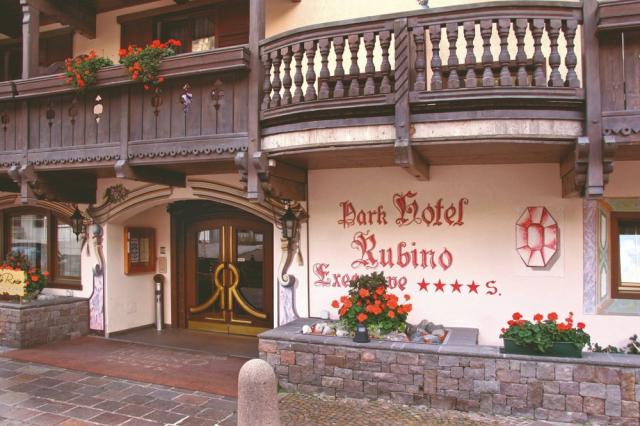 Park Hotel & Club Rubino, Campitello di Fassa, Val di Fassa, It