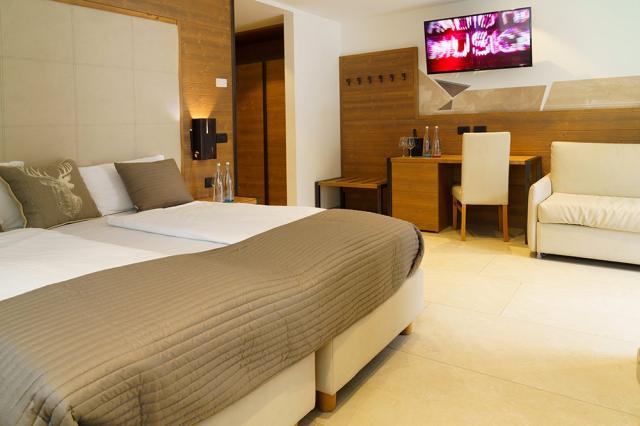 2lůžkový pokoj Classic Family s přistýlkou, Hotel Bellevue, Can