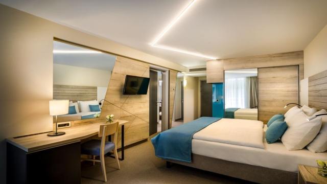 Rodinný pokoj SUPERIOR s výhledem do parku, Hotel Marina, Mošće