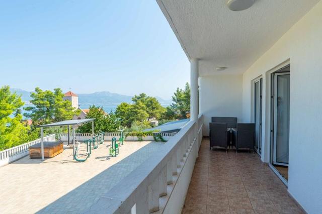 Hotel Sveti Križ, Ostrov Čiovo, Dalmácie, Chorvatsko, Dovolená 