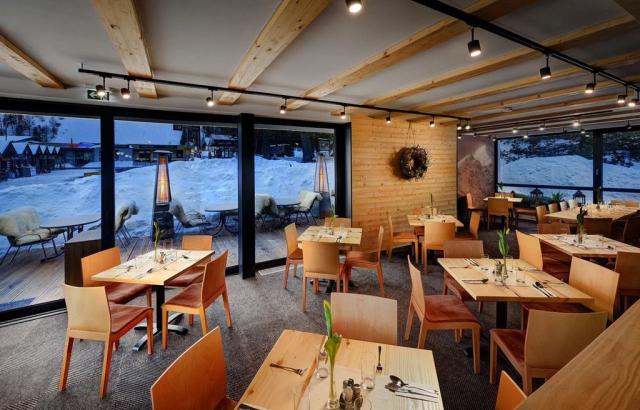 Hotel FIS, Štrbské Pleso, Vysoké Tatry, Slovensko, Dovolená s C