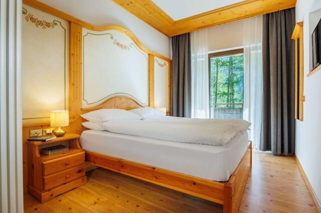 2lůžkový pokoj COMFORT (23 m2) v hlavní budově, CK 