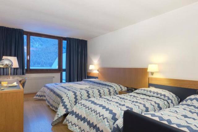 4lůžkový pokoj , Hotel Regina e Fassa, CK 