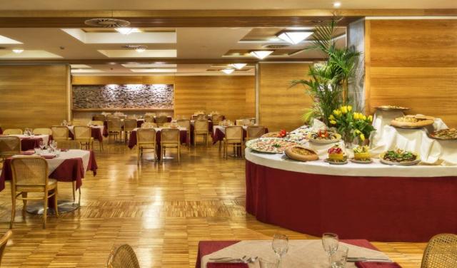 Hotel Regina e Fassa, Mazzin, Val di Fassa, Itálie, CK 