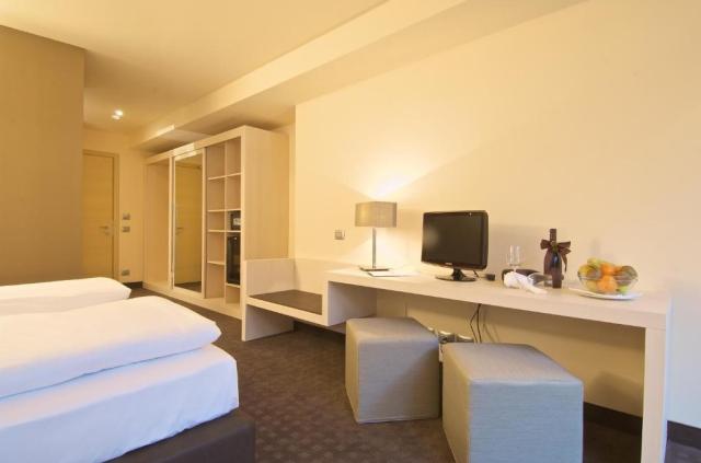 3lůžkový pokoj, Hotel Le Blanc, Monte Bondone, Itálie, CK 