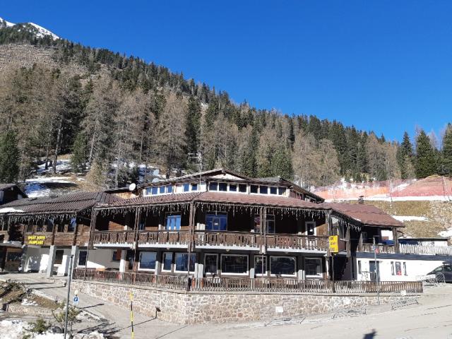 Sporthotel Pampeago, Tesero, Latemar, Val di Fiemme, Itálie