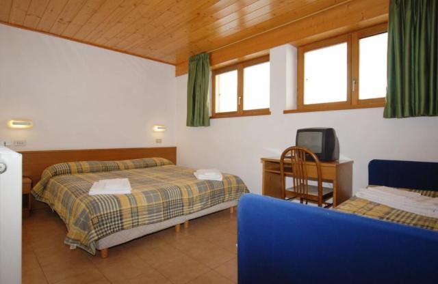 3lůžkový pokoj ECONOMY, Sport Hotel Pampeago, Itálie, CK 